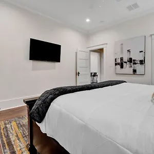 The Victorian - Elegant 3br Near Overton Memphis